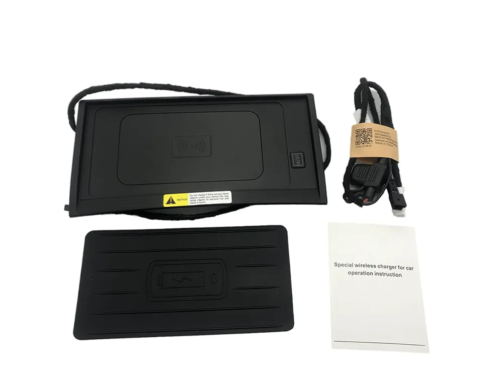 2022 TOYOTA FORTUNER WIRELESS CAR CHARGER