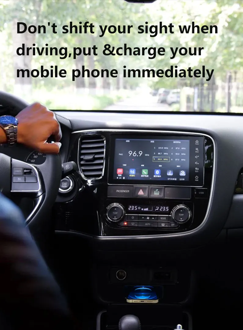 Mitsubishi Outlander (17-18) Wireless Charger