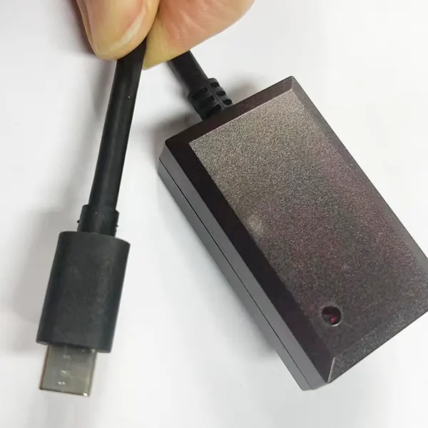 Mercedes-Benz-USB-type-c-to-AUX-audio-converter-box