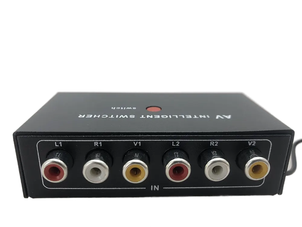 صندوق محول الصوت والفيديو للسيارة 2 في 1 مخرج 4 Car audio and video AV converter box 2-in-1-out converter