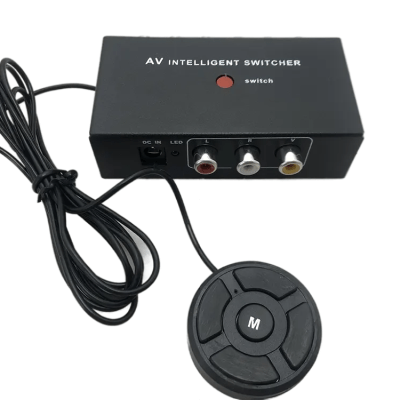 صندوق محول الصوت والفيديو للسيارة 2 في 1 مخرج 8 Car audio and video AV converter box 2-in-1-out converter