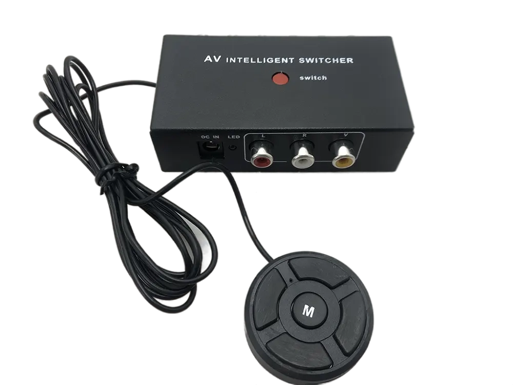 صندوق محول الصوت والفيديو للسيارة 2 في 1 مخرج 5 Car audio and video AV converter box 2-in-1-out converter
